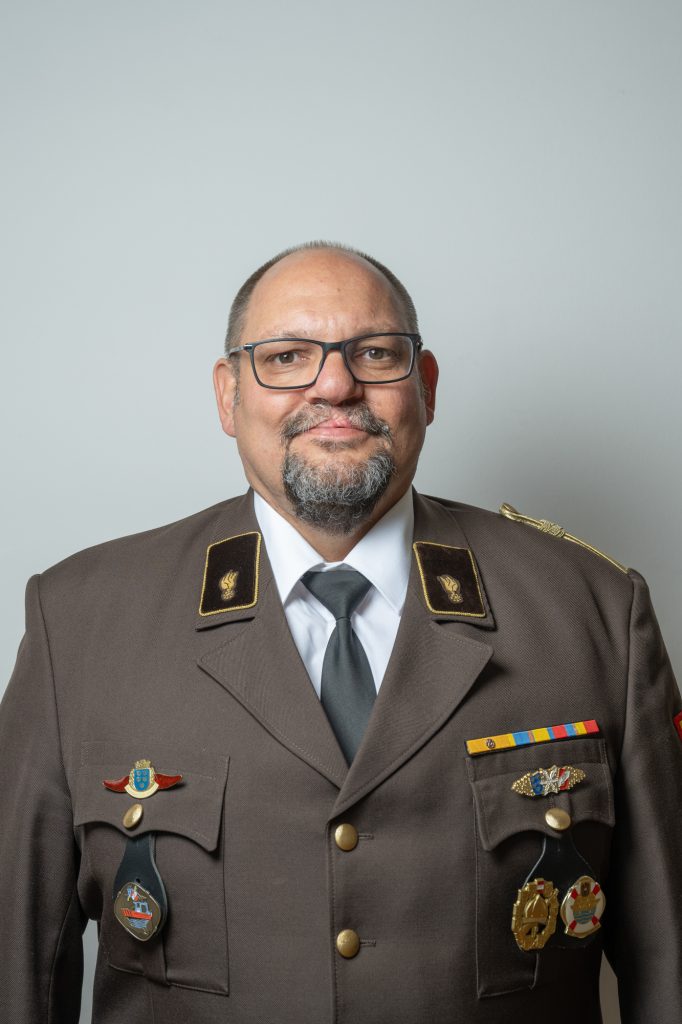 Kaufmann W.